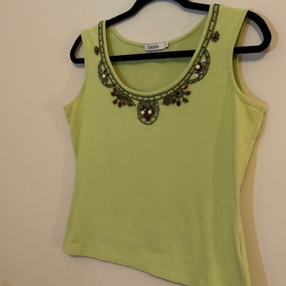 Woman’s Short Sleeve Top - Picture 2 of 5